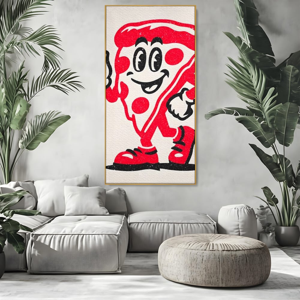 Tablou canvas cu ilustratie retro cu felie de pizza, in rama de aluminiu auriu, pe perete intr-un living
